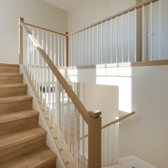 85-Elementary-Rd-Anmore-360hometours-Stairs-2
